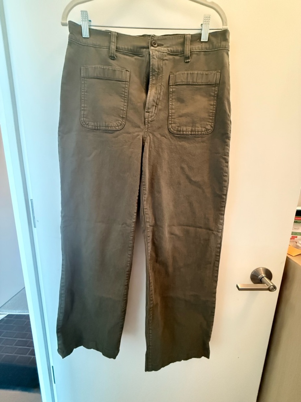 Women’s Olive Green Casual Patch-Pocket Pants